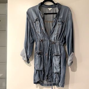 Lightweight Denim Shirt/Jacket with Cinched Waist and Big Pockets!